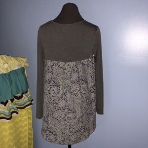 💐ONE OF A KIND! Long sleeve flowy shirt